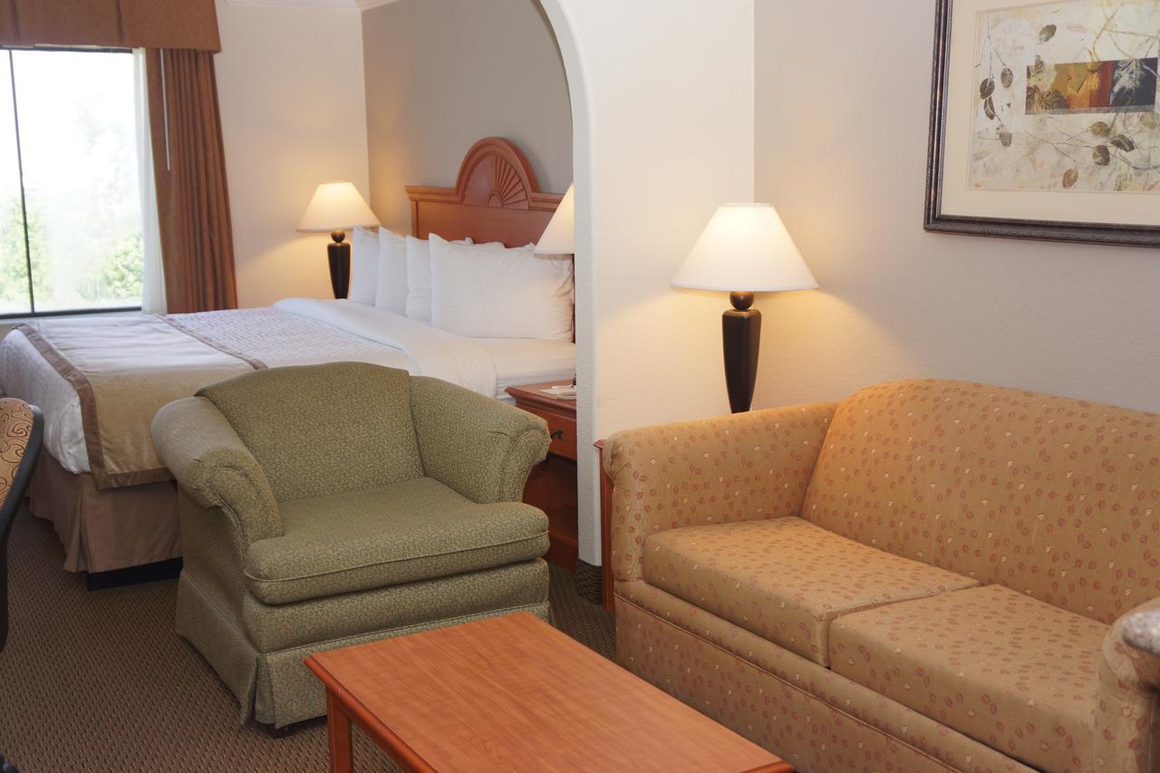 Best Western Isabelle Court Galliano Eksteriør bilde